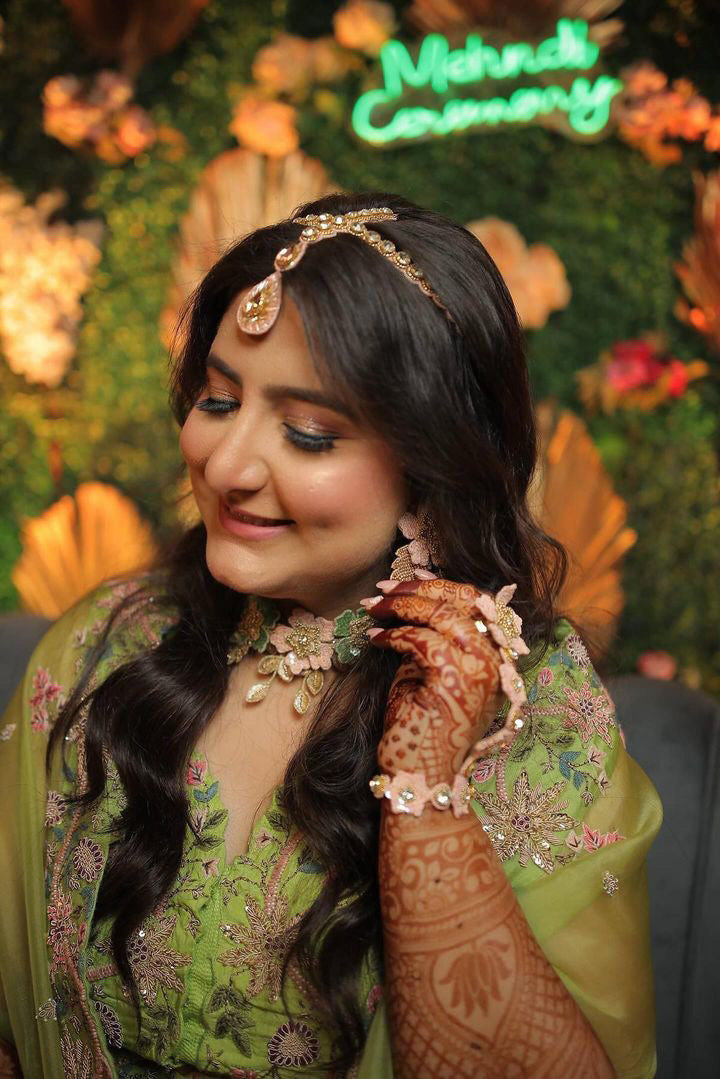 Zinnia - Peach and Green (Necklace + Earrings)