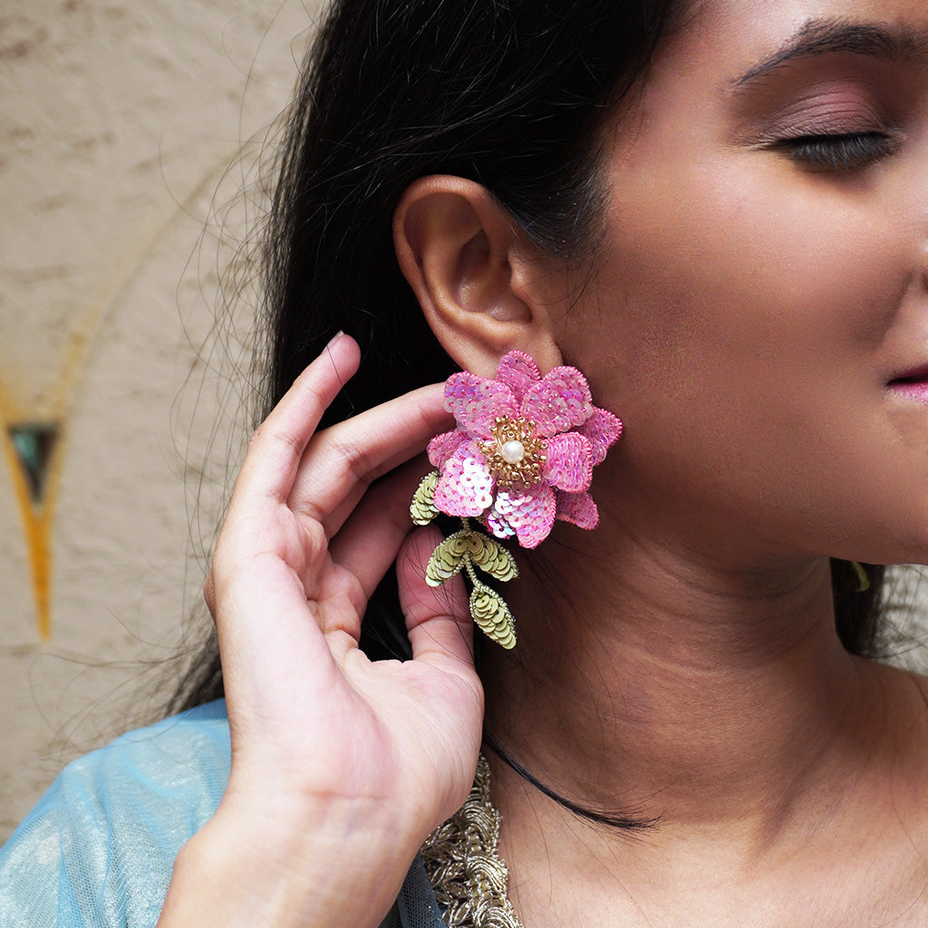 Wisteria Earrings - Blush Pink