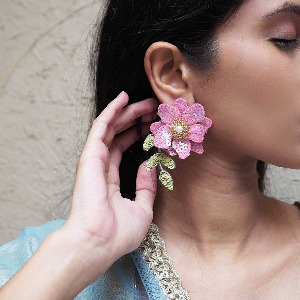 Wisteria Earrings - Blush Pink